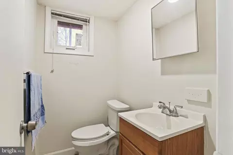 1015 Downs Dr, Silver Spring, MD 20904 photo 28