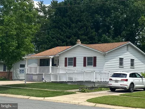 13513 Turkey Branch Pkwy #R, Rockville, MD 20853