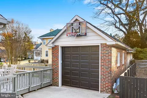 1004 Woodside Pkwy, Silver Spring, MD 20910 photo 6