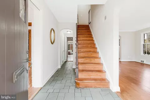 Entry Way - 9202 Worth Ave, Silver Spring, MD 20901 photo 1 of 6