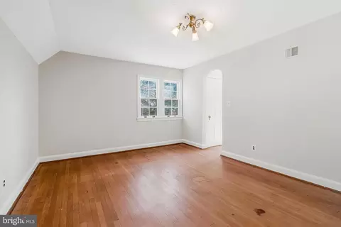 Bedroom - 9202 Worth Ave, Silver Spring, MD 20901 photo 6 of 7