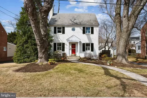 Exterior - 2011 Lanier Dr, Silver Spring, MD 20910 photo 2 of 10