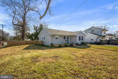 2000 Gainsboro Rd, Rockville, MD 20851
