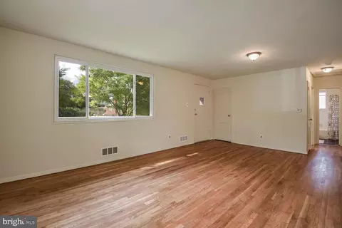 2629 Henderson Ave, Silver Spring, MD 20902 photo 5