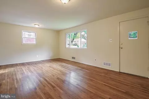 2629 Henderson Ave, Silver Spring, MD 20902 photo 4
