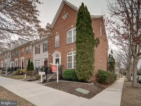 1034 Main St, Gaithersburg, MD 20878