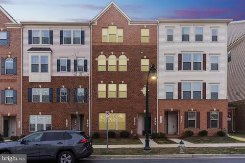 13742 Dovekie Ave #405L, Clarksburg, MD 20871