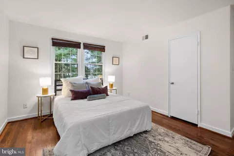 2246 Washington Ave #202, Silver Spring, MD 20910 photo 17
