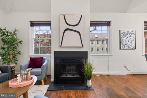 2246 Washington Ave #202, Silver Spring, MD 20910 photo 11