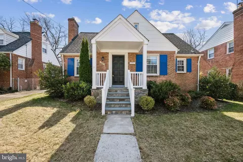 1720 Dublin Dr, Silver Spring, MD 20902