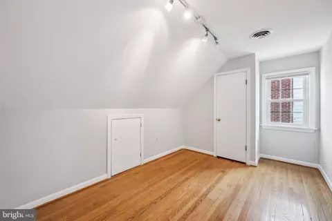 Bedroom - 1720 Dublin Dr, Silver Spring, MD 20902 photo 5 of 9