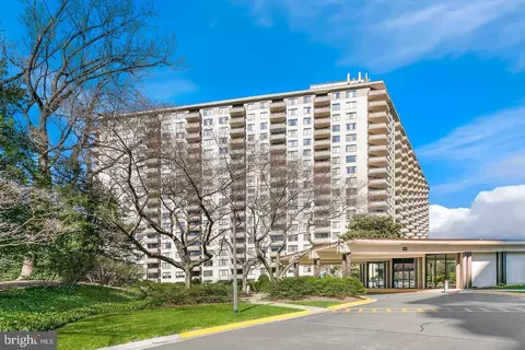 5225 Pooks Hill Rd #1317S, Bethesda, MD 20814