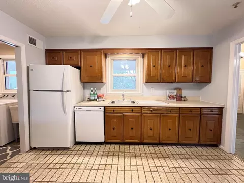 2503 N Gate Ter, Silver Spring, MD 20906 photo 5