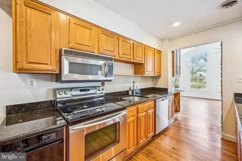 Kitchen - 411 Pershing Dr, Silver Spring, MD 20910 photo 2 of 6