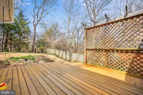 Exterior - 411 Pershing Dr, Silver Spring, MD 20910 photo 5 of 7