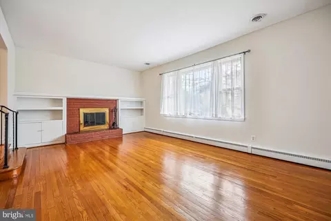 Living - 411 Pershing Dr, Silver Spring, MD 20910 photo 2 of 9