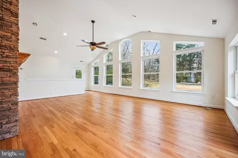 Living - 411 Pershing Dr, Silver Spring, MD 20910 photo 5 of 9