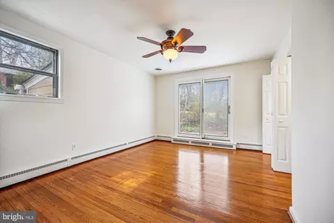 Bedroom - 411 Pershing Dr, Silver Spring, MD 20910 photo 1 of 6
