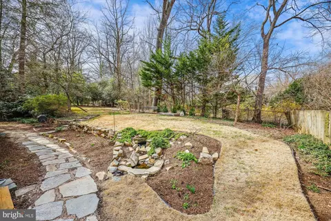 Exterior - 411 Pershing Dr, Silver Spring, MD 20910 photo 3 of 7
