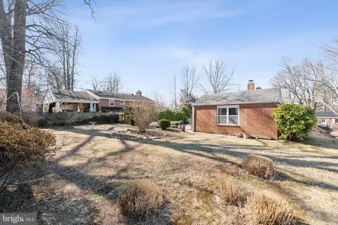 Exterior - 11703 Hatcher Pl, Silver Spring, MD 20902 photo 3 of 7