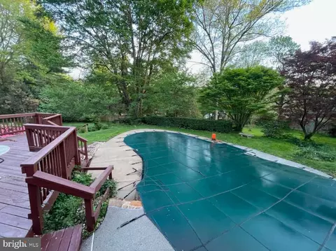 Exterior - 407 Quaint Acres Dr, Silver Spring, MD 20904 photo 11 of 18