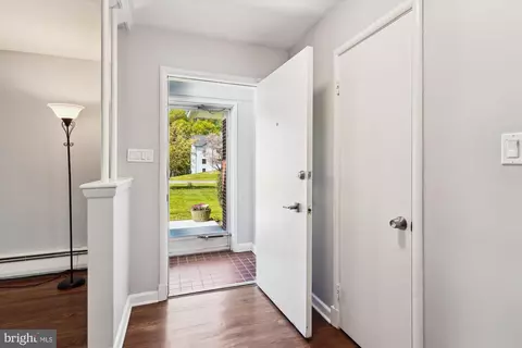 Entry Way - 407 Quaint Acres Dr, Silver Spring, MD 20904 photo 1 of 8