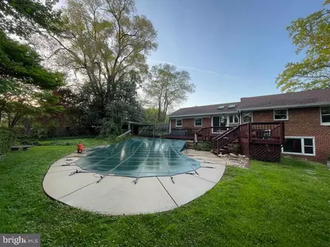Exterior - 407 Quaint Acres Dr, Silver Spring, MD 20904 photo 13 of 18