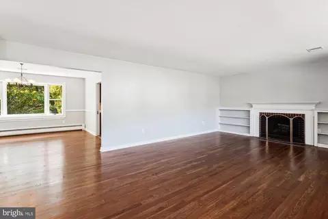 Living - 407 Quaint Acres Dr, Silver Spring, MD 20904 photo 4 of 7