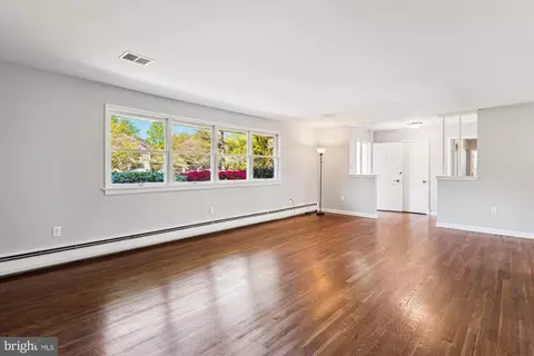 Living - 407 Quaint Acres Dr, Silver Spring, MD 20904 photo 2 of 7