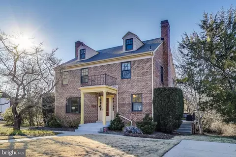 9214 Kingsbury Dr, Silver Spring, MD 20910 photo 2