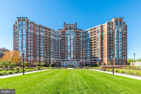 5809 Nicholson Ln #1208, Rockville, MD 20852