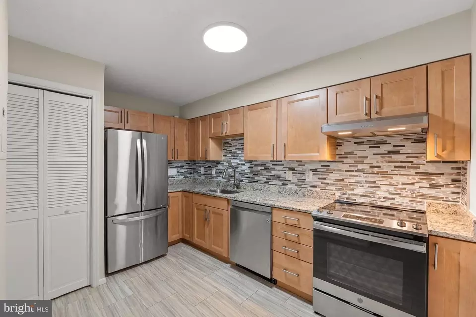 Kitchen - 15115 Interlachen Dr #3-706, Silver Spring, MD 20906 photo 1 of 3