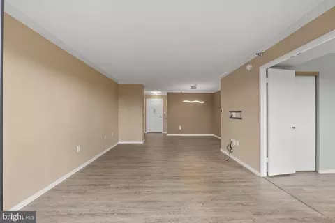 Living - 15115 Interlachen Dr #3-706, Silver Spring, MD 20906 photo 2 of 3