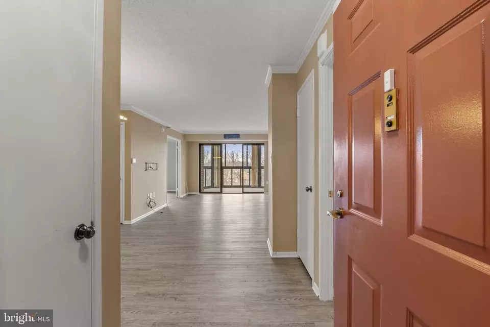 Entry Way - 15115 Interlachen Dr #3-706, Silver Spring, MD 20906 photo 2 of 3