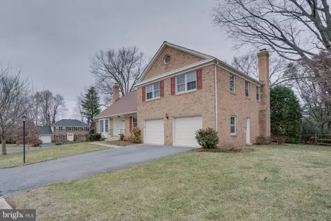9713 Eclipse Pl, Gaithersburg, MD 20886