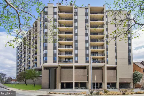 4242 E West Hwy #501, Chevy Chase, MD 20815