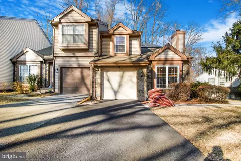 21 Tivoli Lake Ct, Silver Spring, MD 20906