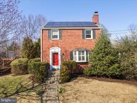 2709 Harmon Rd, Silver Spring, MD 20902