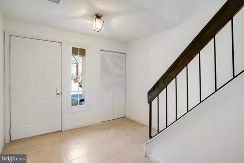11440 Encore Dr, Silver Spring, MD 20901 photo 2