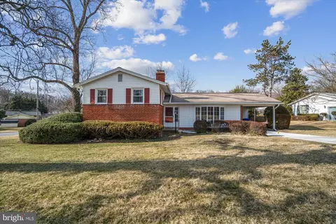 Exterior - 404 Neale Ct, Silver Spring, MD 20901 photo 1 of 13