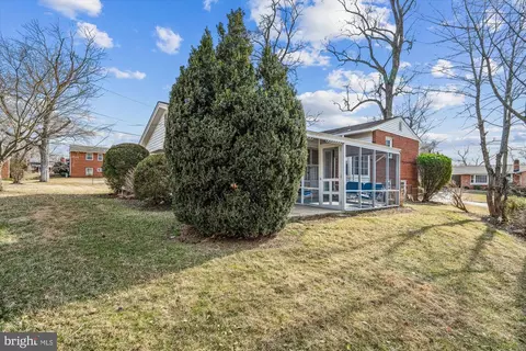 Exterior - 404 Neale Ct, Silver Spring, MD 20901 photo 5 of 13