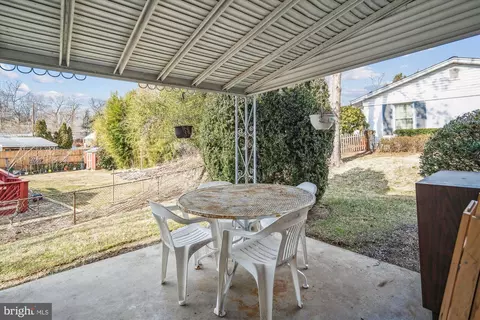 Exterior - 404 Neale Ct, Silver Spring, MD 20901 photo 3 of 13