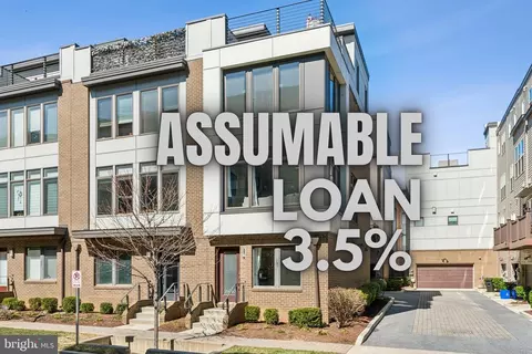 16041 Bowery St, Derwood, MD 20855