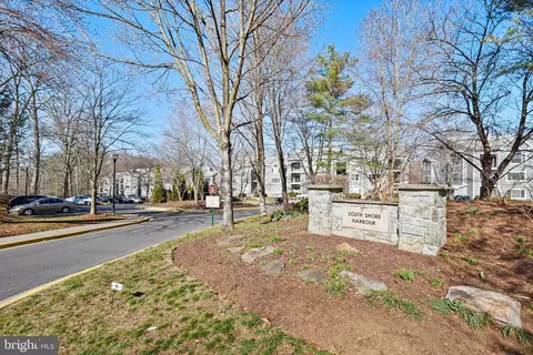 20408 Shore Harbour Dr #5-K, Germantown, MD 20874