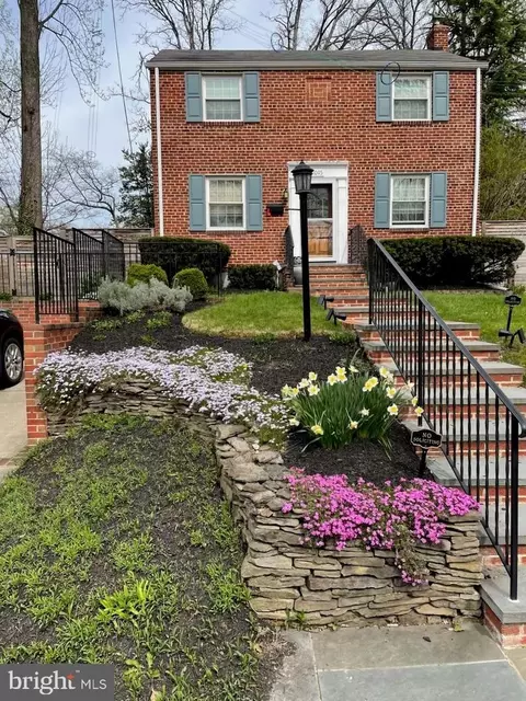 Exterior - 10115 Tenbrook Dr, Silver Spring, MD 20901 photo 2 of 15