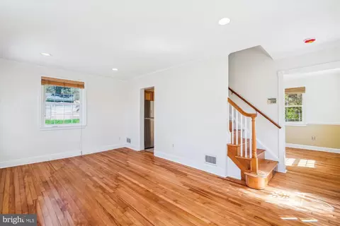 Living - 10115 Tenbrook Dr, Silver Spring, MD 20901 photo 2 of 3