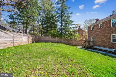 Exterior - 10115 Tenbrook Dr, Silver Spring, MD 20901 photo 10 of 15