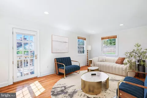 Living - 10115 Tenbrook Dr, Silver Spring, MD 20901 photo 1 of 3