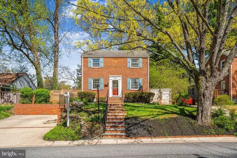 10115 Tenbrook Dr, Silver Spring, MD 20901