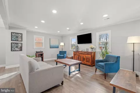 Living - 803 Orange Dr, Silver Spring, MD 20901 photo 1 of 1